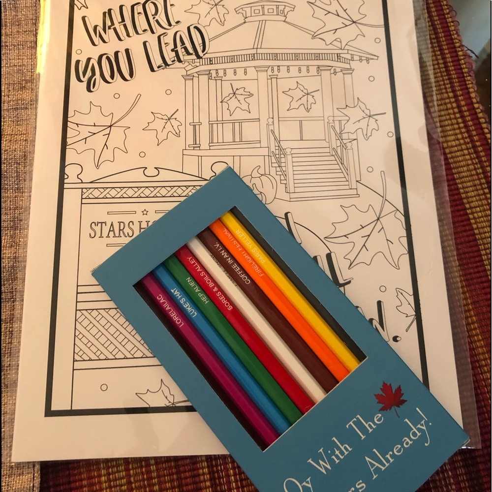 Gilmore Girls coloring set NWT